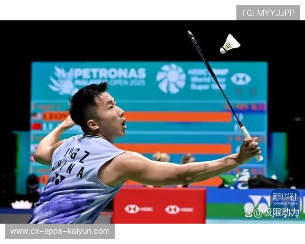 羽毛球双打贴网大战：激情激烈，技巧比拼的极限角逐