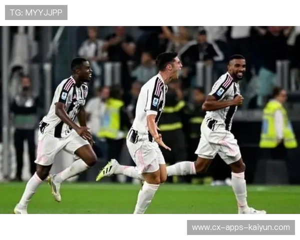 尤文绝杀展现球队不屈斗志，教练获赞