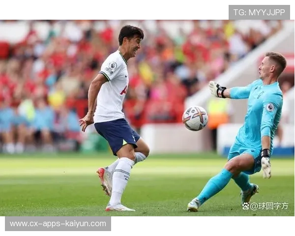 孙兴慜中路远射破门，热刺攻势延续不断