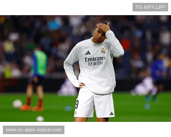 巴黎快速短传配合,姆巴佩高速插上致命 巴黎快速短传配合,姆巴佩高速插上致命