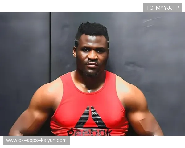 UFC巅峰对决：自信满满的选手如何在瞬间被秒杀？